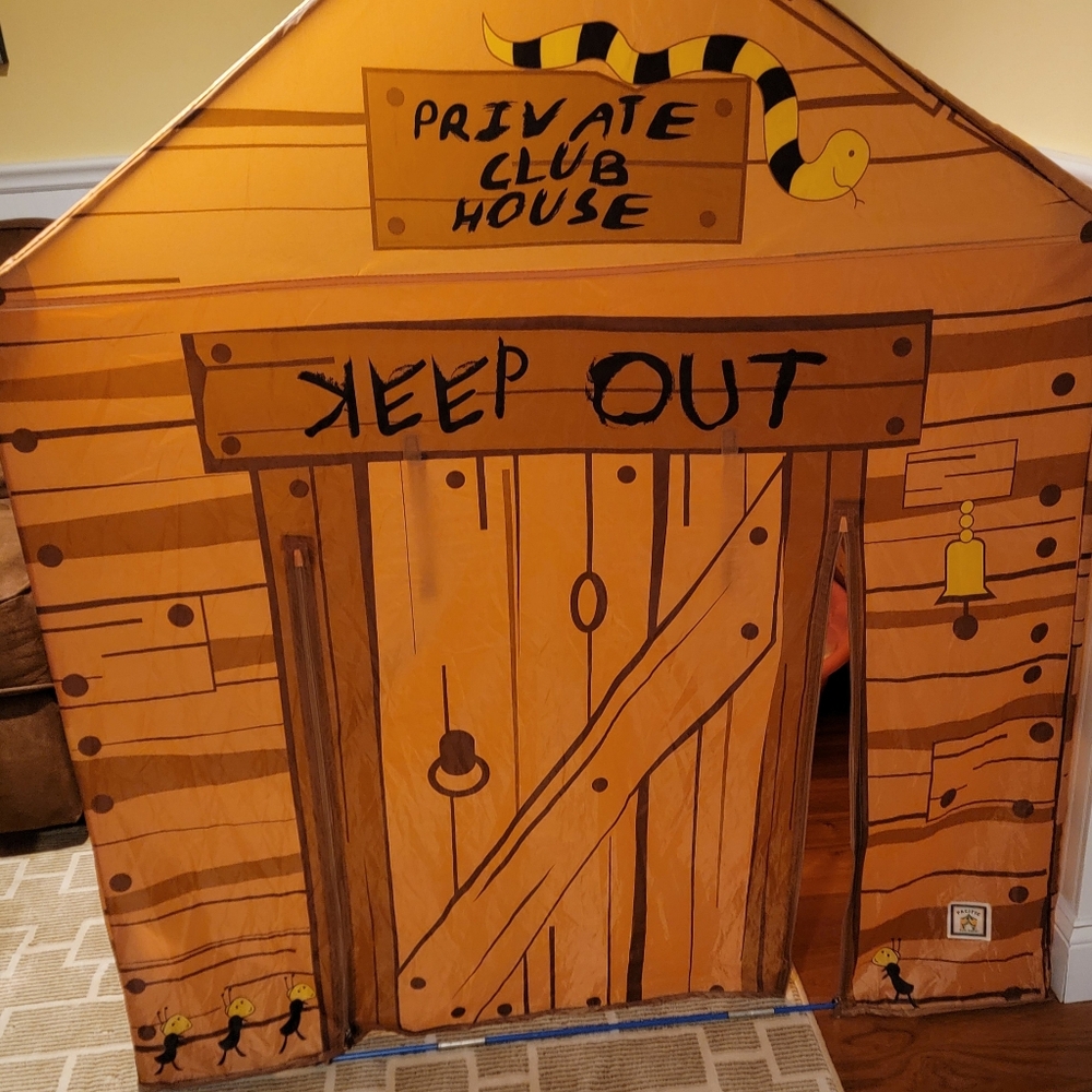 Clubhouse Play Tent